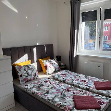 Appartement Interno Casa à Sopron Extérieur photo